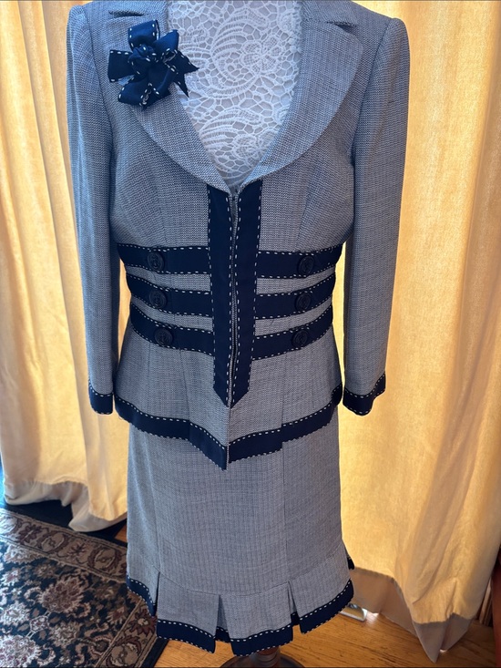 Nanette Lepore Jackets & Blazers - Classic Nanette Lepore Two-Piece Navy Tweed Womens Suit Jacket & Skirt